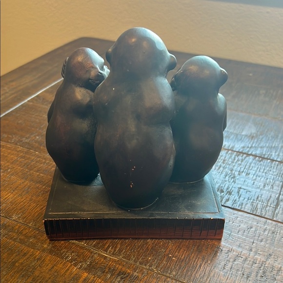 Three Wise Monkeys Figurine - Picture 2 of 3